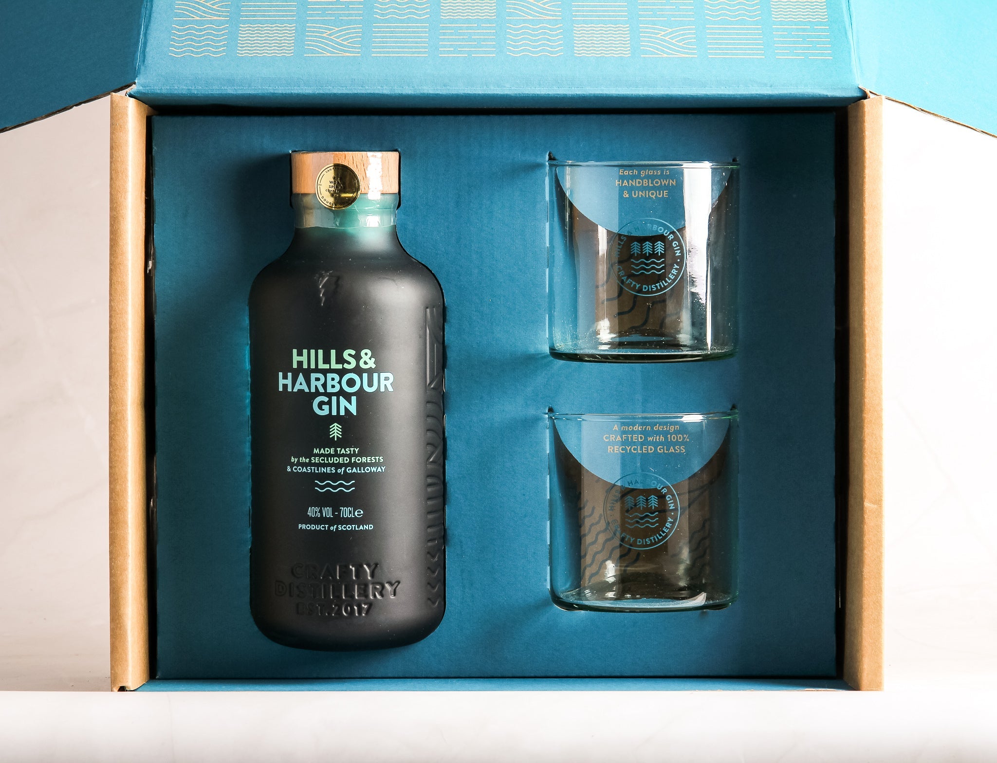 Hills & Harbour Gift Set 40% abv 70cl + Two Glasses
