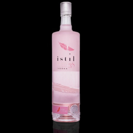 Istil 38 Pink Berries 38% abv Vodka 700ml